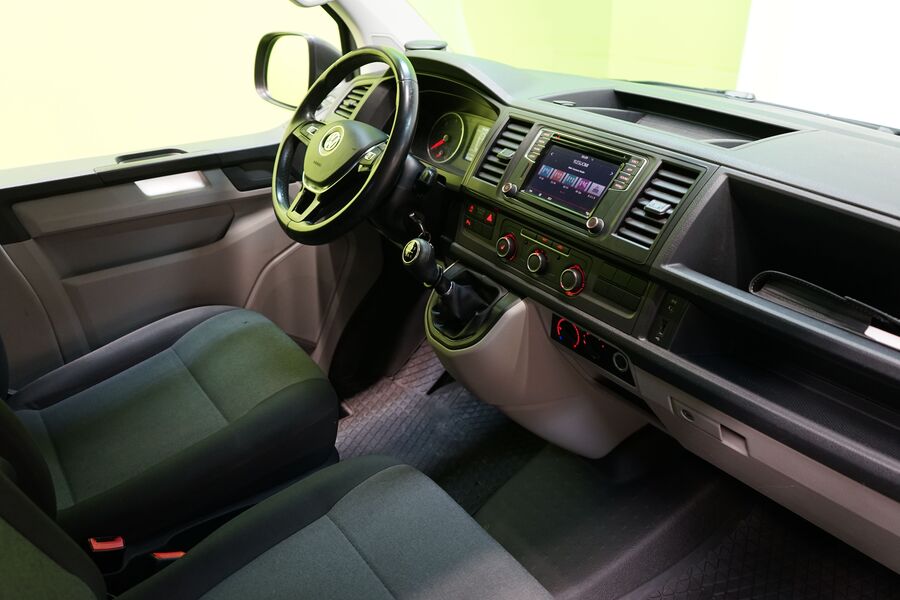 Volkswagen Transporter vaihtoauto