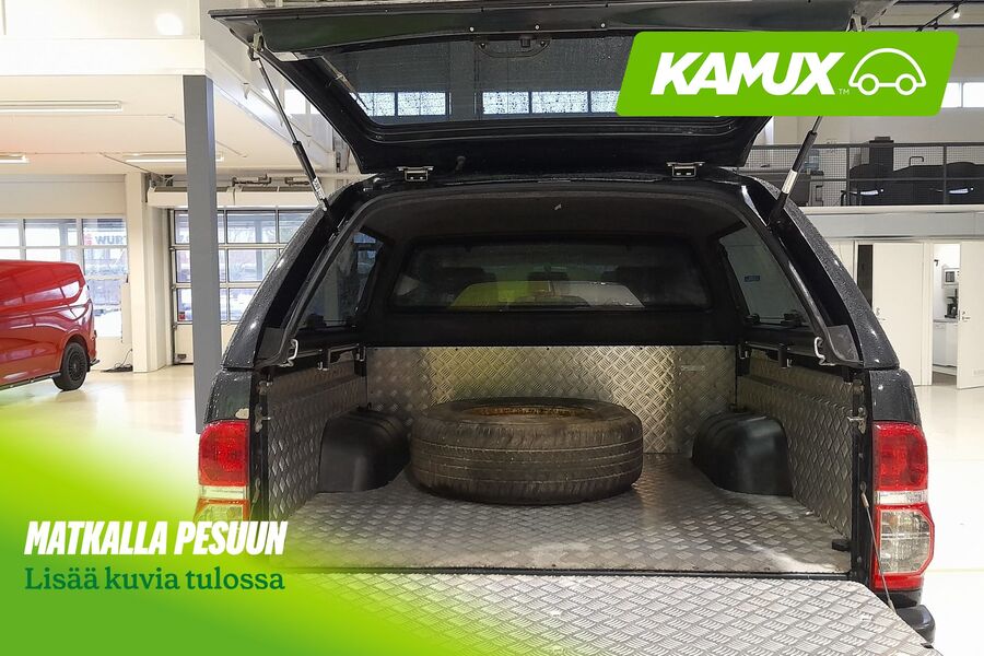 Toyota Hilux vaihtoauto