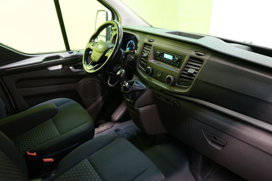 Ford Transit Custom vaihtoauto