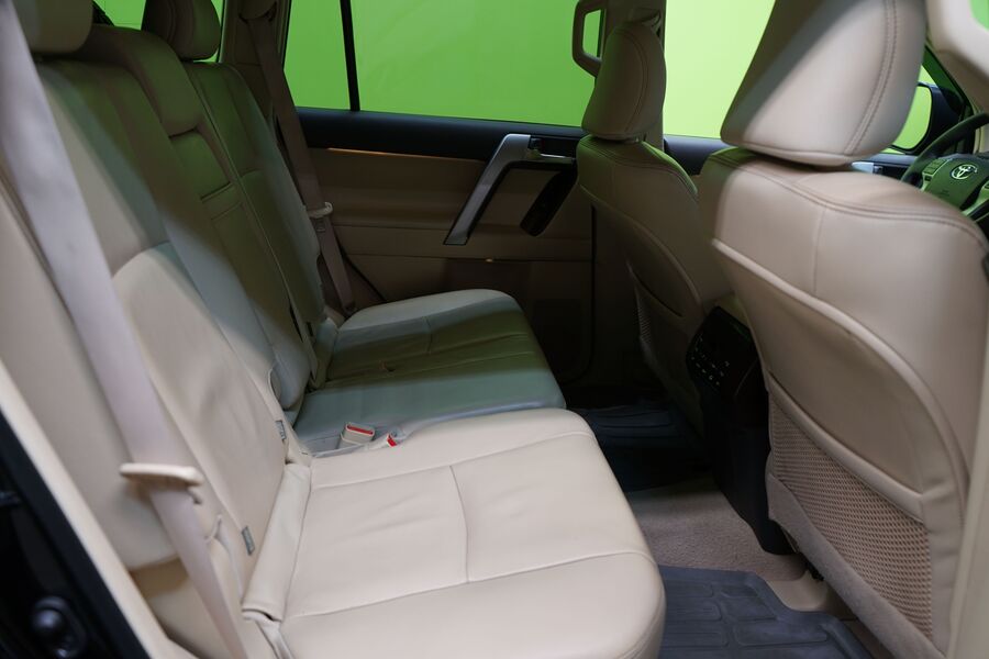 Toyota Land Cruiser vaihtoauto