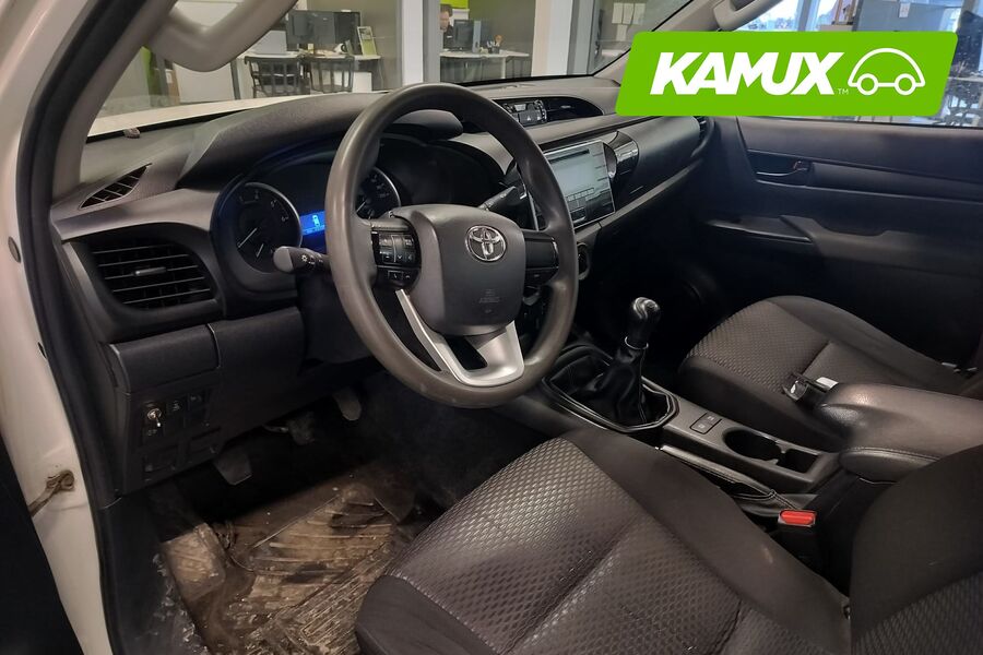 Toyota Hilux vaihtoauto