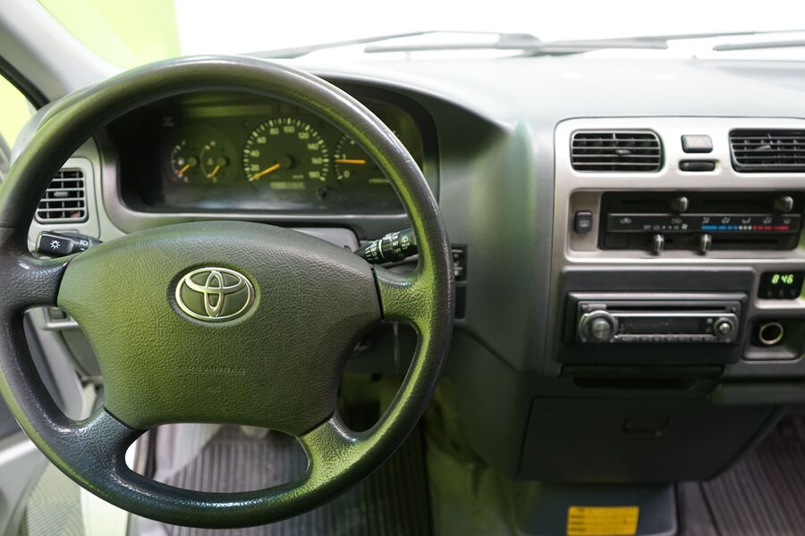 Toyota Hiace vaihtoauto