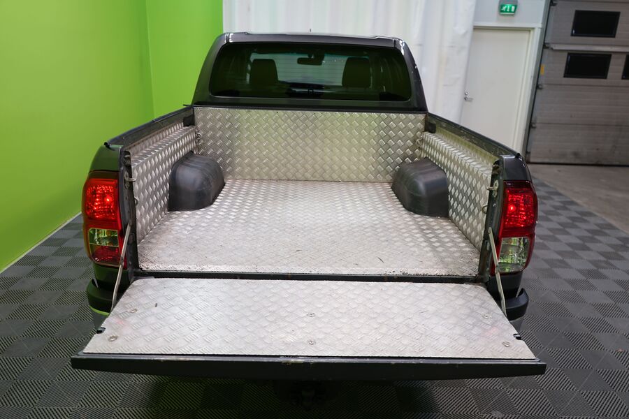 Toyota Hilux vaihtoauto