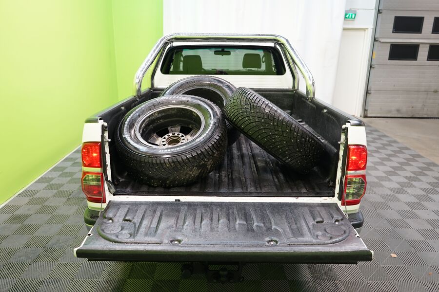 Toyota Hilux vaihtoauto