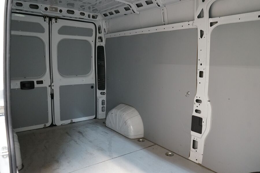 Opel Movano vaihtoauto