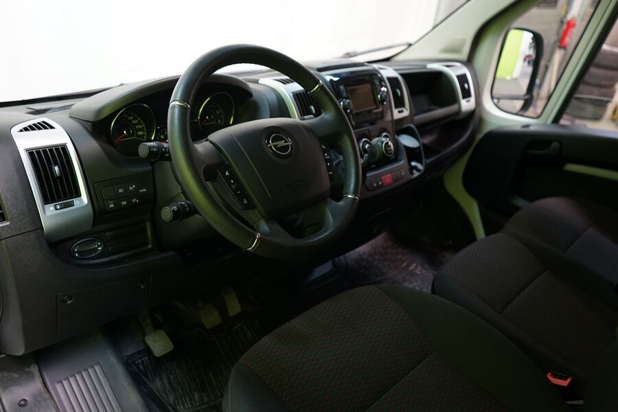 Opel Movano vaihtoauto