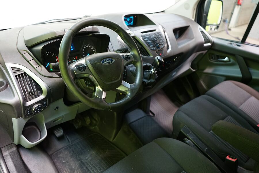 Ford Transit Custom vaihtoauto