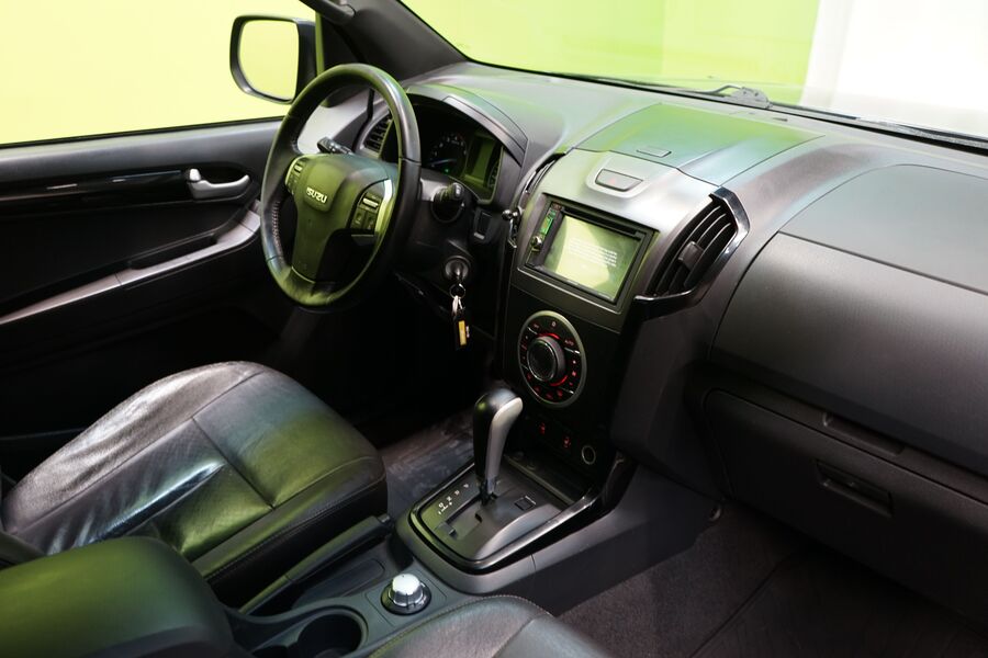 Isuzu D-Max vaihtoauto