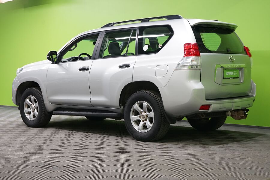 Toyota Land Cruiser vaihtoauto