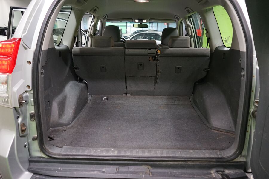 Toyota Land Cruiser vaihtoauto