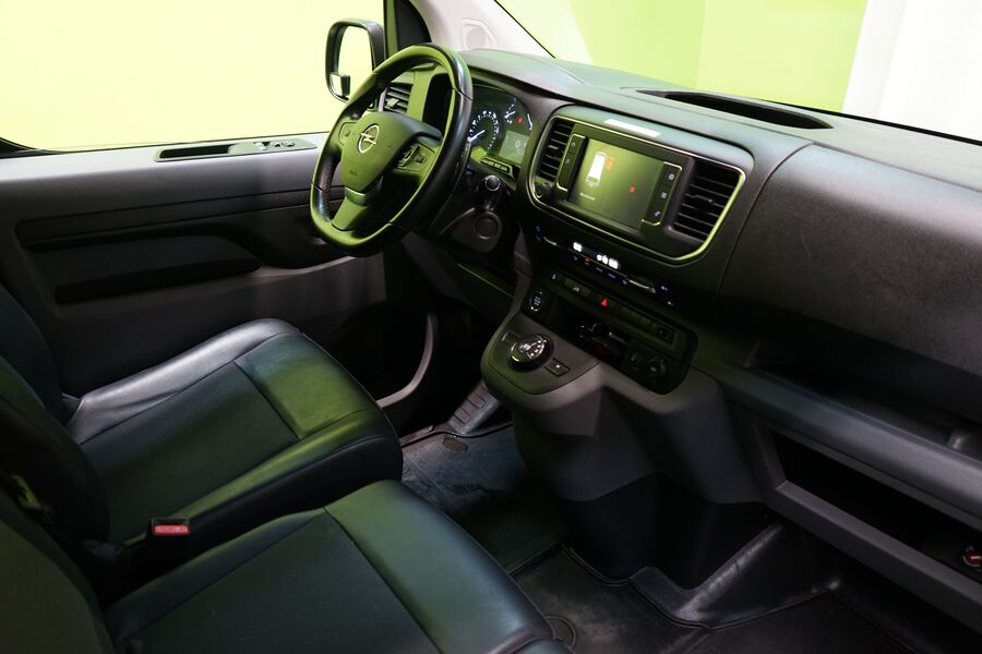 Opel Vivaro vaihtoauto