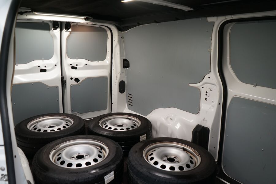 Opel Vivaro vaihtoauto