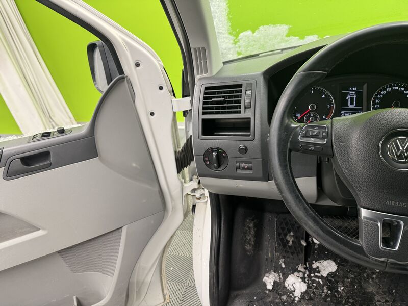 Volkswagen Transporter vaihtoauto