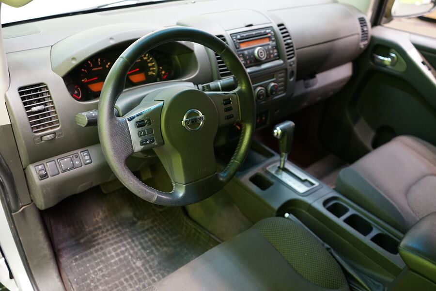 Nissan Navara vaihtoauto