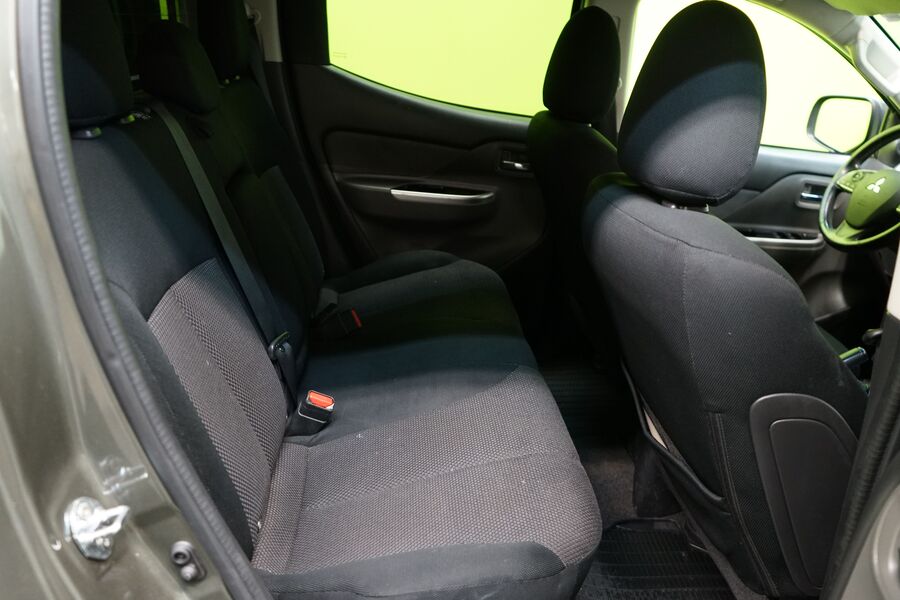 Mitsubishi L200 vaihtoauto