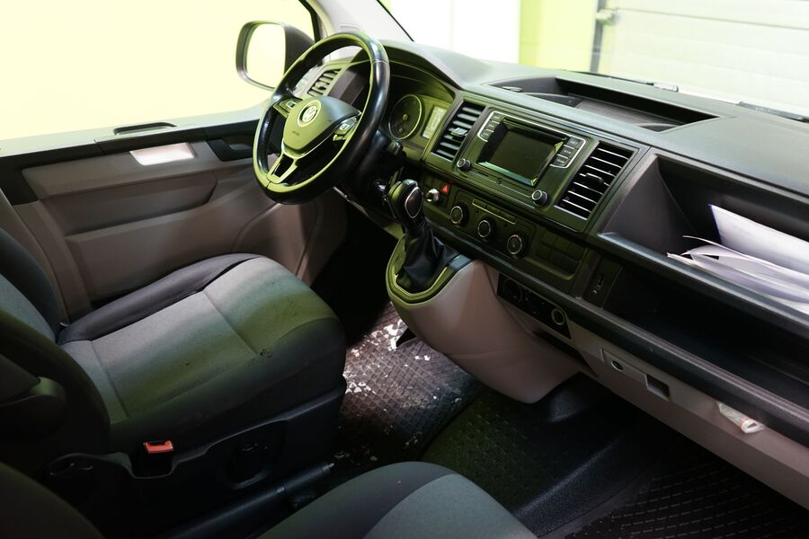 Volkswagen Transporter vaihtoauto