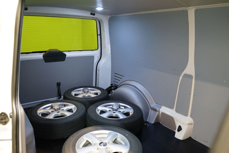 Volkswagen Transporter vaihtoauto