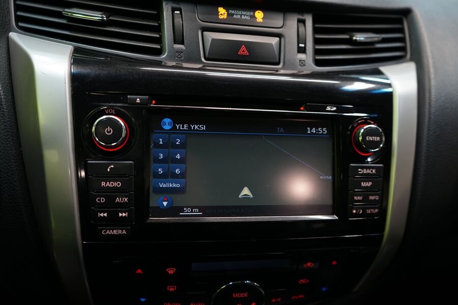 Nissan Navara vaihtoauto