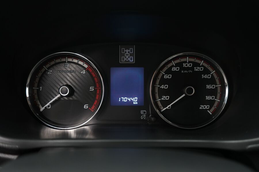 Mitsubishi L200 vaihtoauto