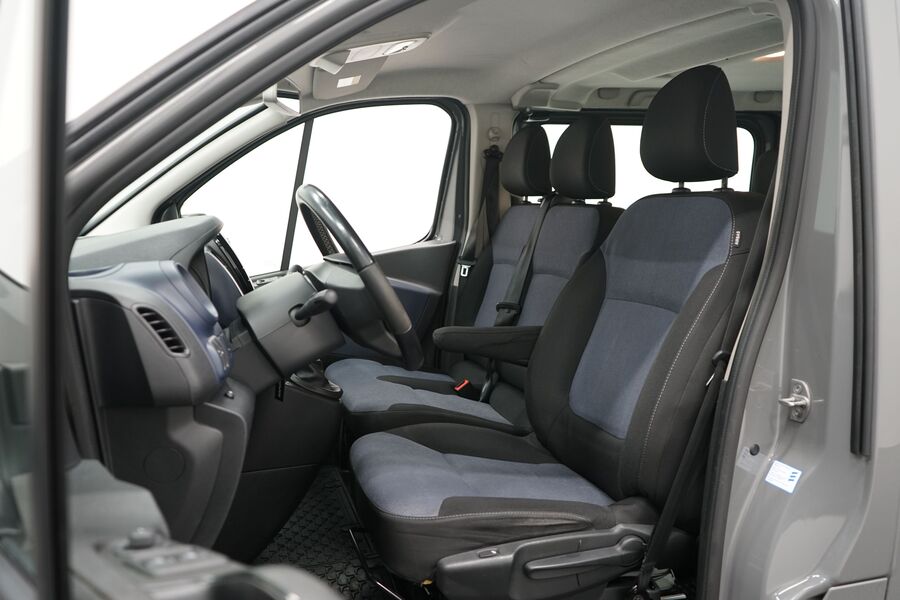 Opel Vivaro vaihtoauto