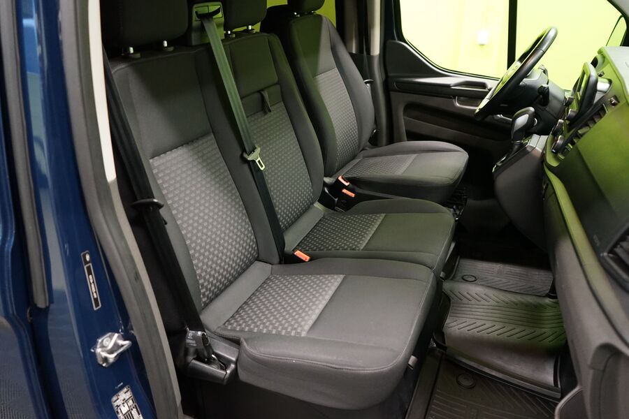 Ford Transit Custom vaihtoauto