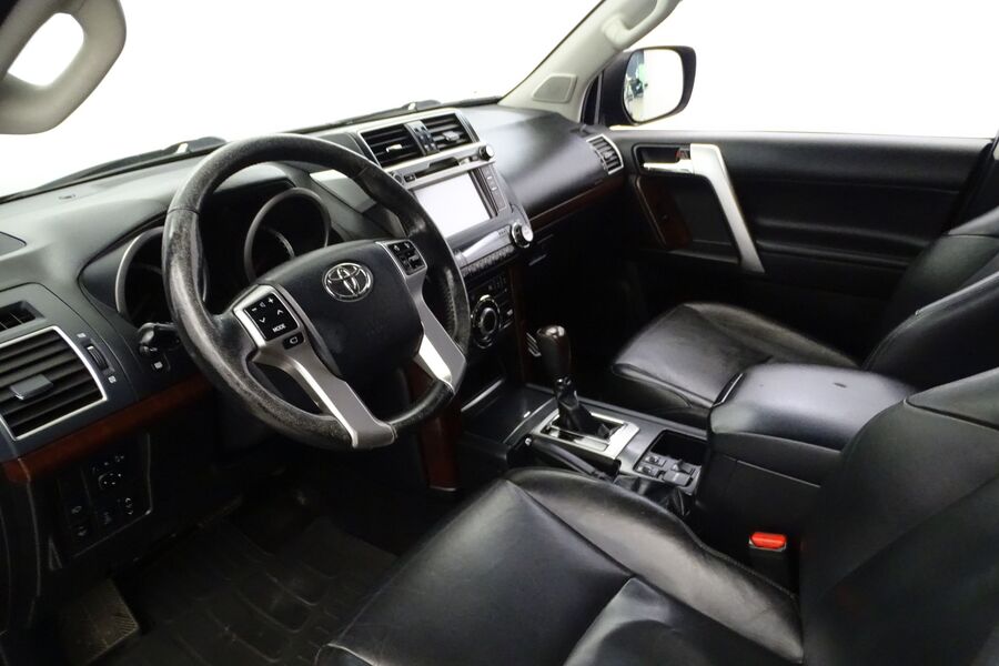 Toyota Land Cruiser vaihtoauto