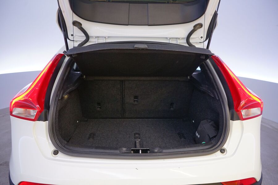 Volvo V40 Cross Country vaihtoauto