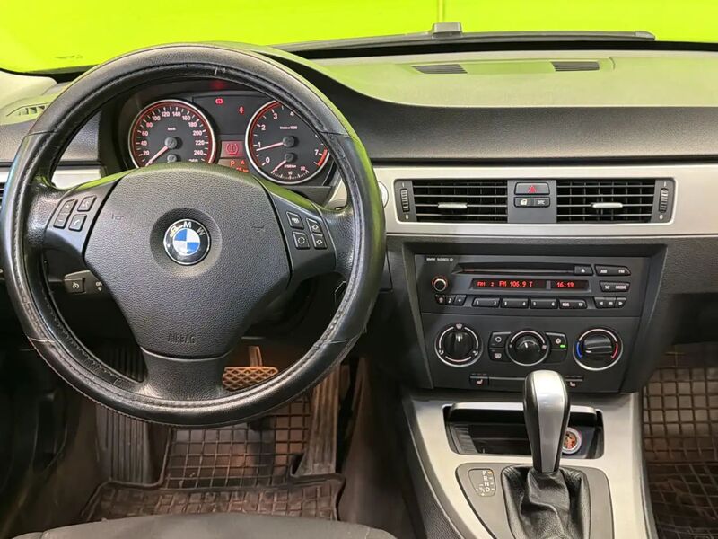 BMW 325 vaihtoauto