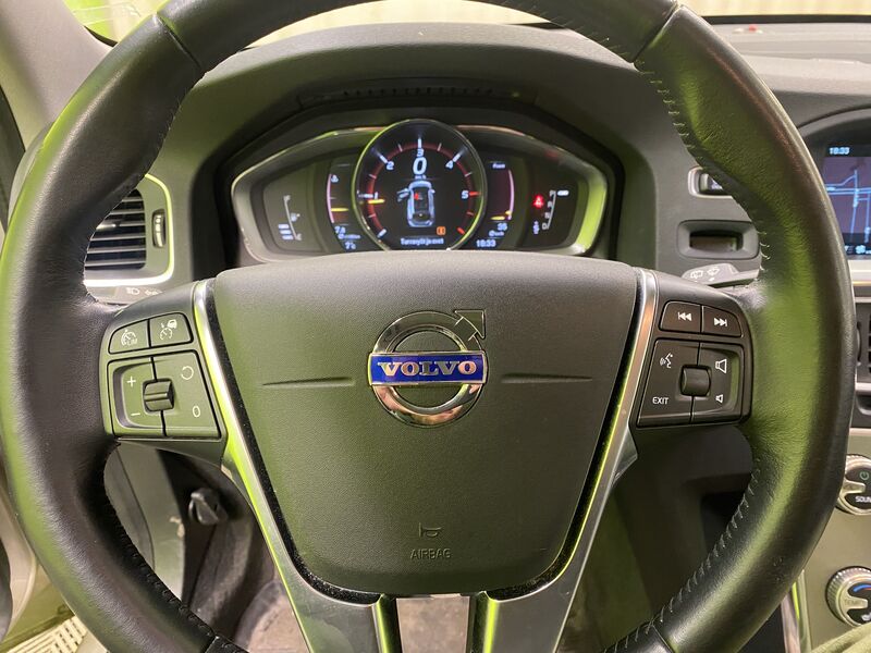 Volvo V60 vaihtoauto