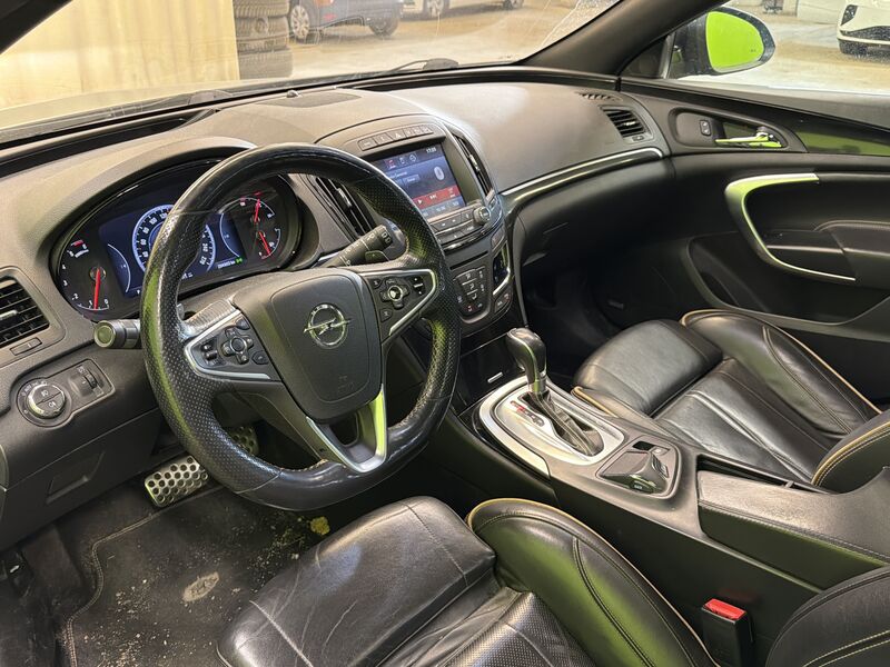 Opel Insignia vaihtoauto