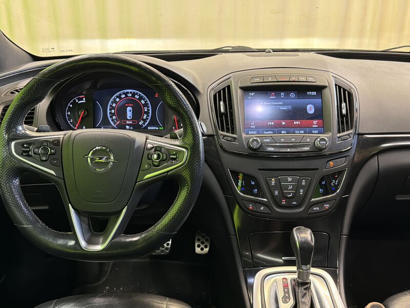 Opel Insignia vaihtoauto