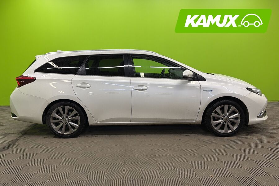 Toyota Auris vaihtoauto