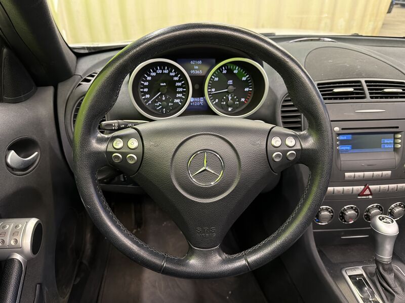 Mercedes-Benz SLK vaihtoauto