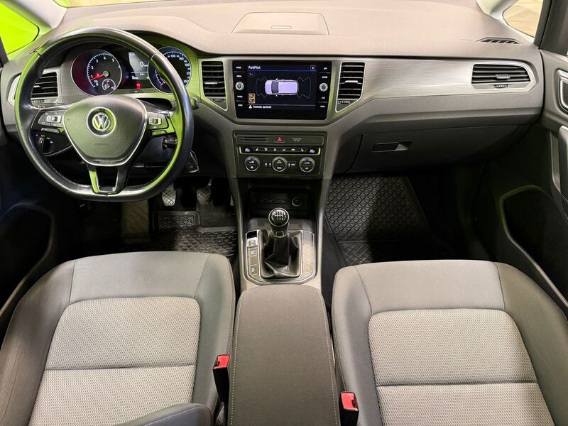 Volkswagen Golf Sportsvan vaihtoauto