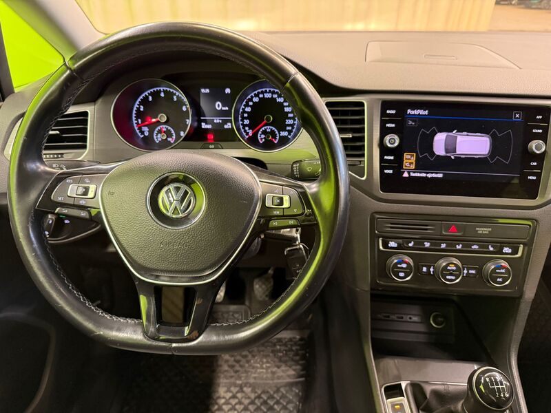 Volkswagen Golf Sportsvan vaihtoauto