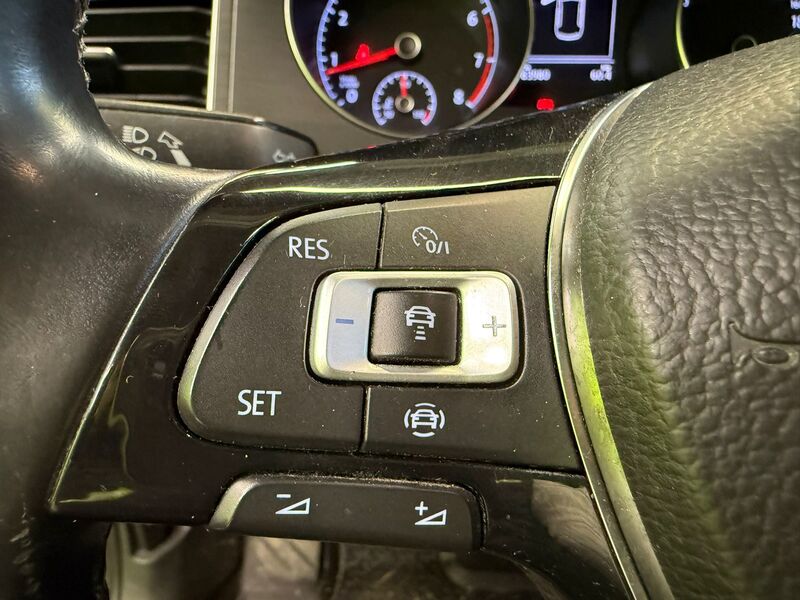 Volkswagen Golf Sportsvan vaihtoauto