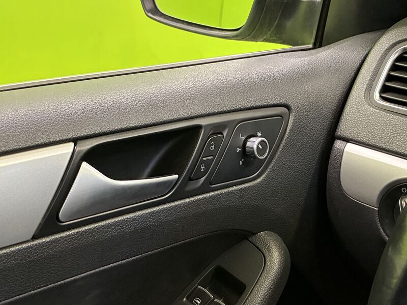 Volkswagen Jetta vaihtoauto