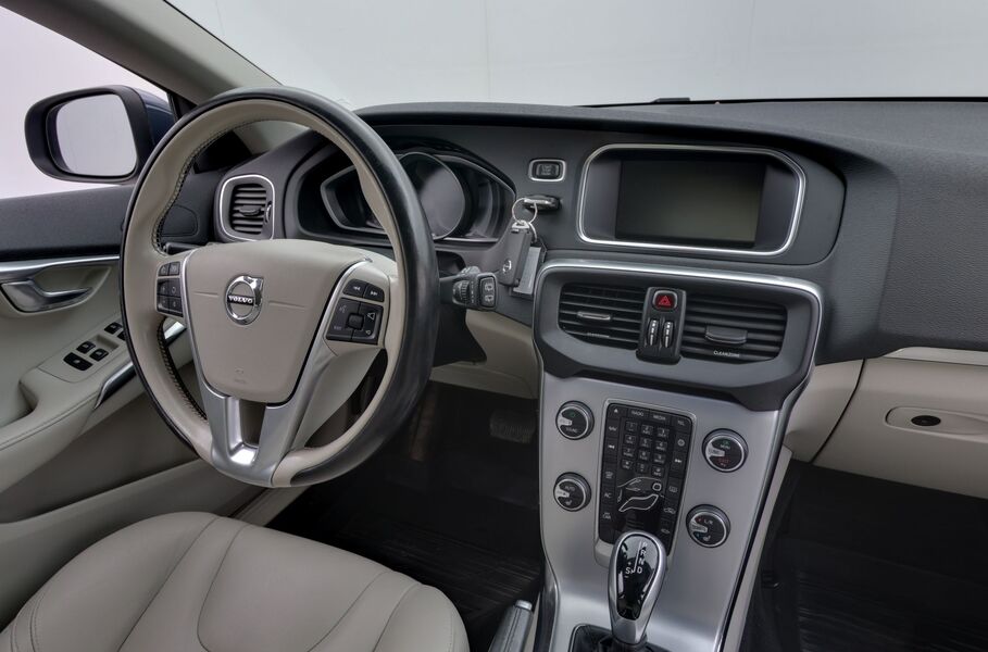 Volvo V40 vaihtoauto