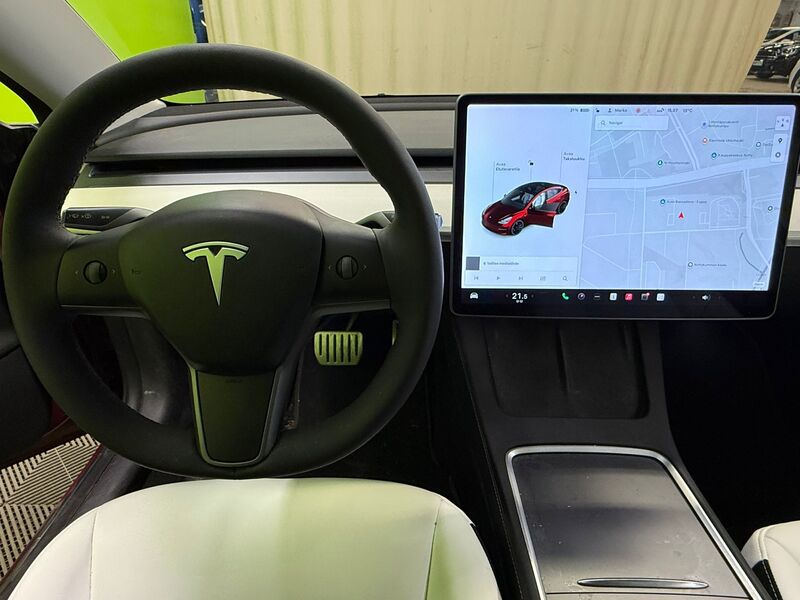 Tesla Model 3 vaihtoauto
