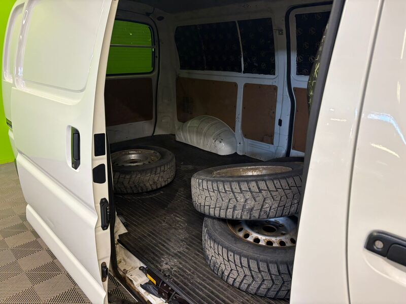 Toyota Hiace vaihtoauto