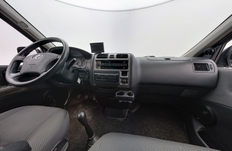 Toyota Hiace vaihtoauto