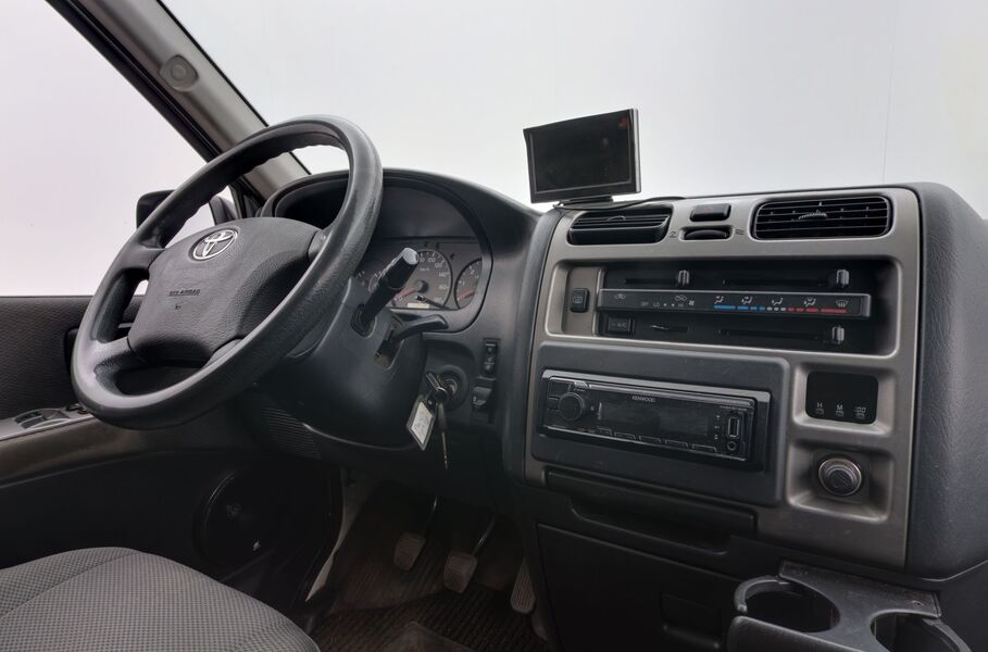 Toyota Hiace vaihtoauto