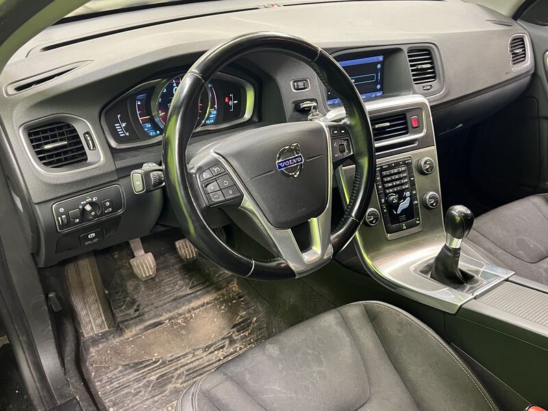 Volvo V60 vaihtoauto