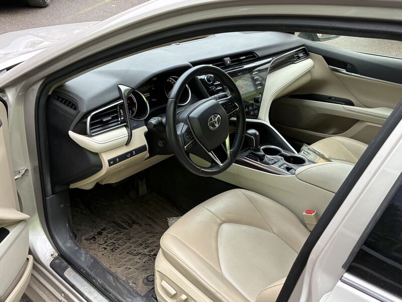 Toyota Camry vaihtoauto