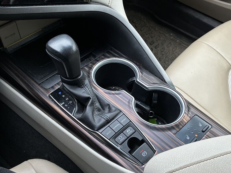 Toyota Camry vaihtoauto