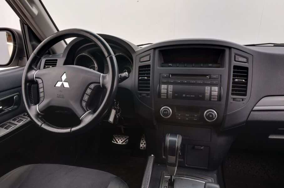 Mitsubishi Pajero vaihtoauto