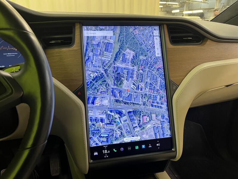 Tesla Model X vaihtoauto