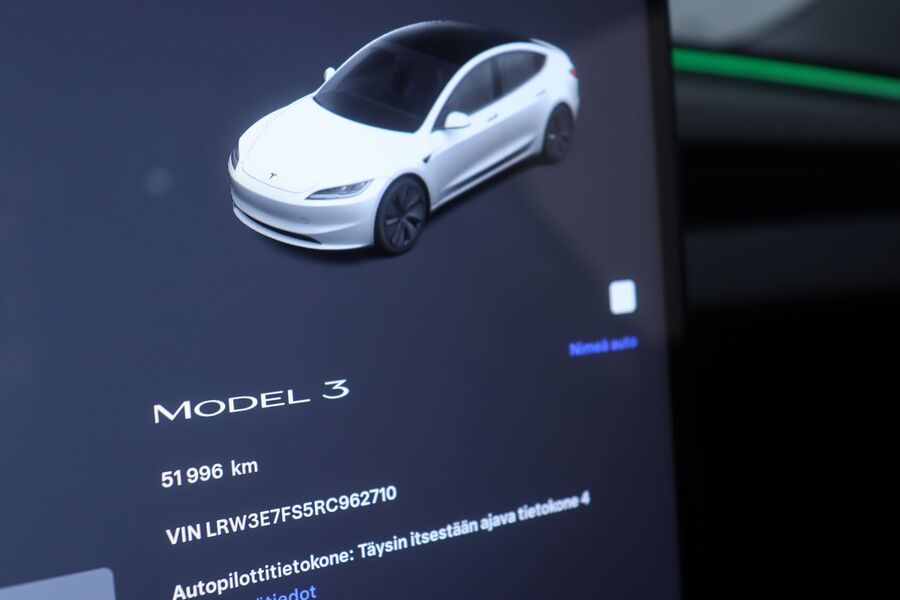 Tesla Model 3 vaihtoauto