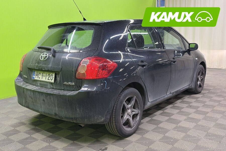 Toyota Auris vaihtoauto