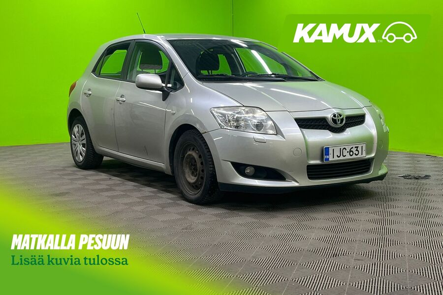 Toyota Auris vaihtoauto